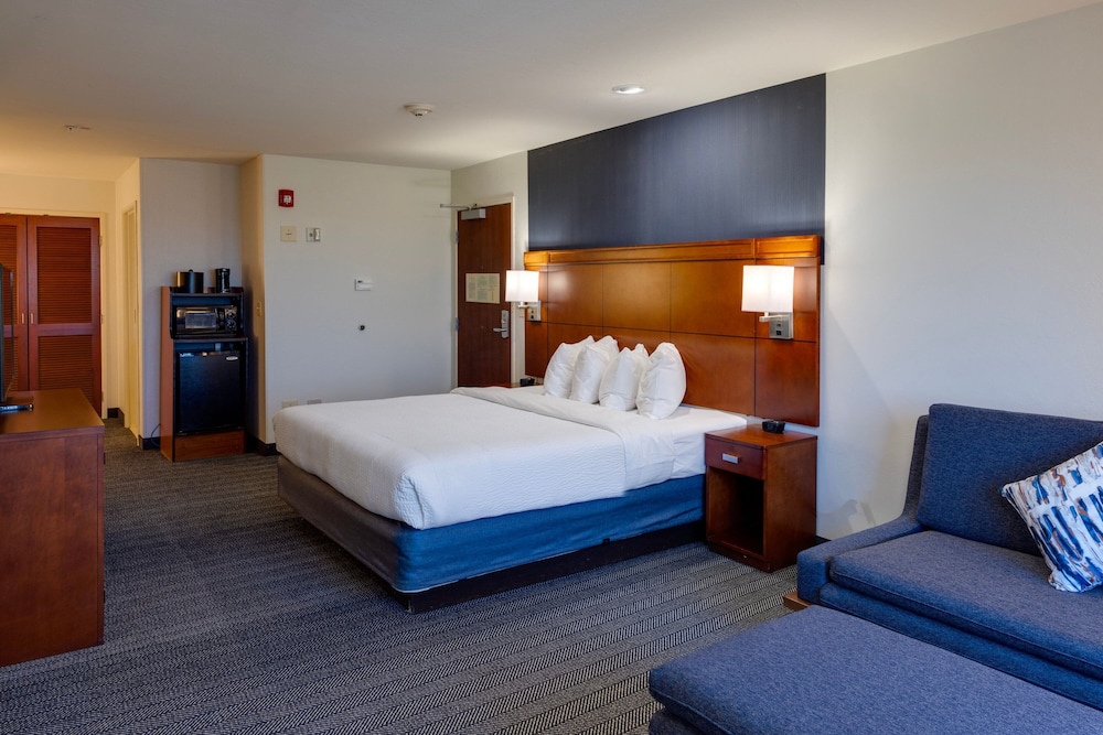 FAMILY SUITE, DOUBLE BED