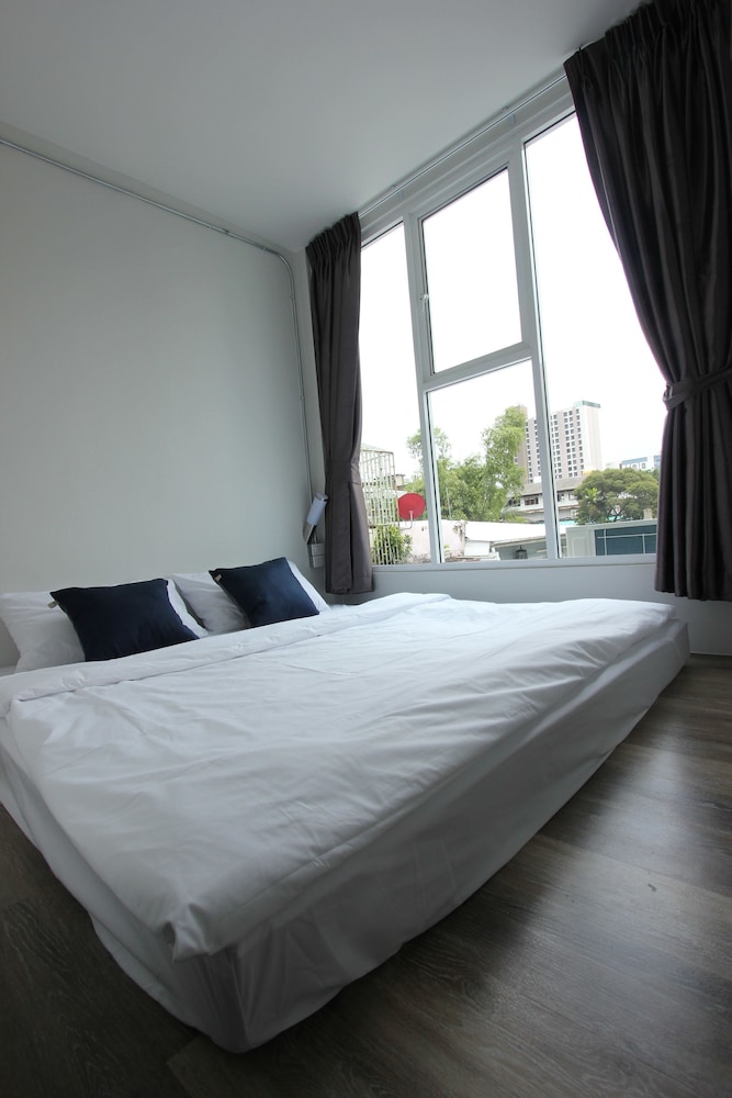 PRIVATE, DOUBLE BED, PRIVATE BATHROOM