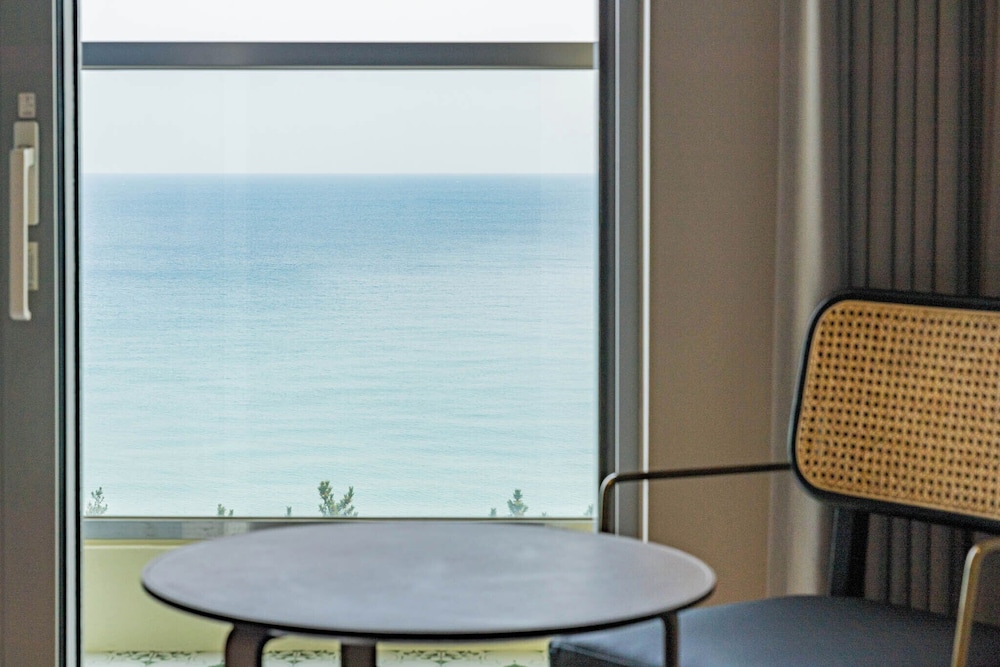 Avvio Hotel 39/50