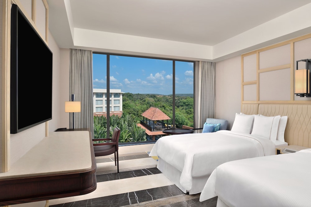 Room, 2 Queen Beds, Courtyard View