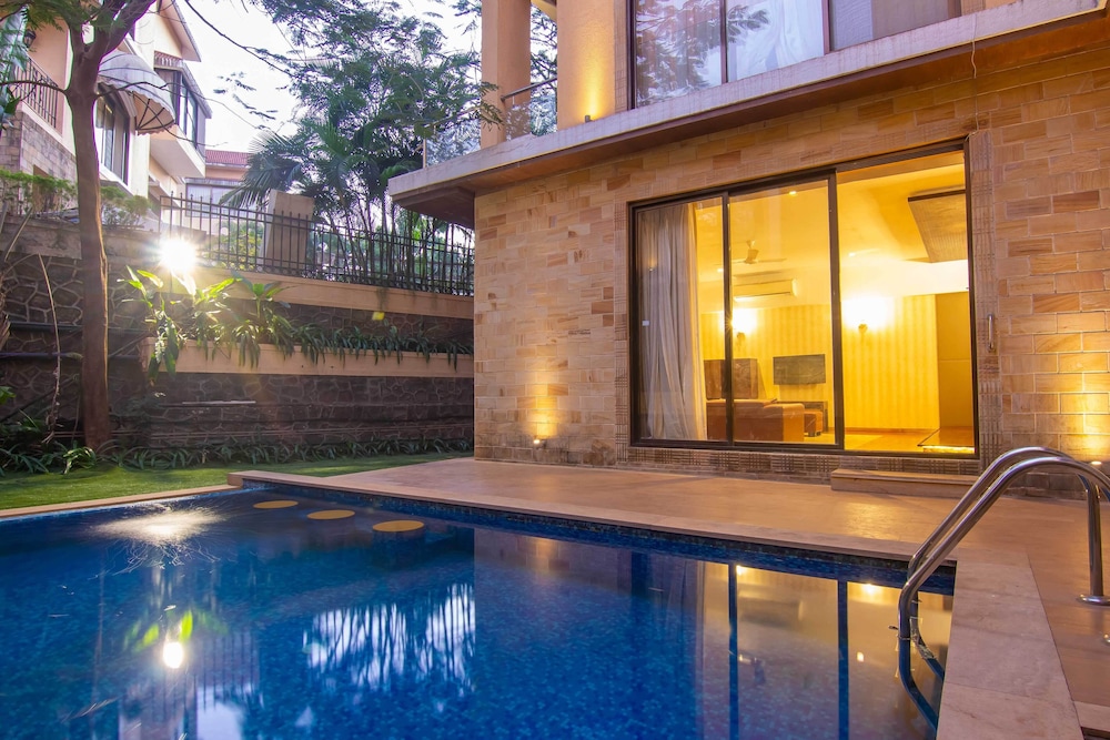 Della Resorts 20/50