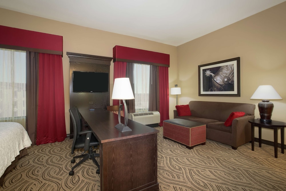 Hampton Inn & Suites I-35/ Mulvane 47/51