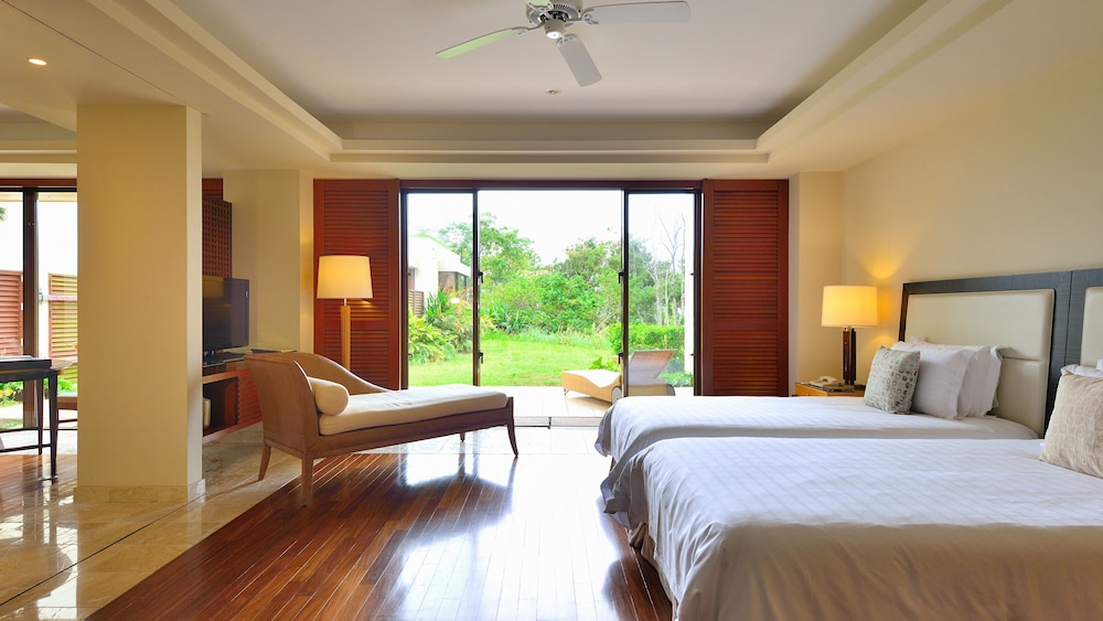 Garden, Premier, Suite, Twin Beds, Adult Only