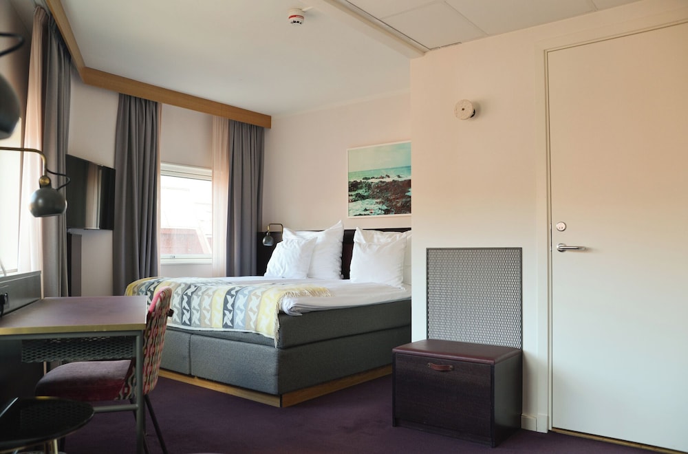 STANDARD, TWIN BEDS