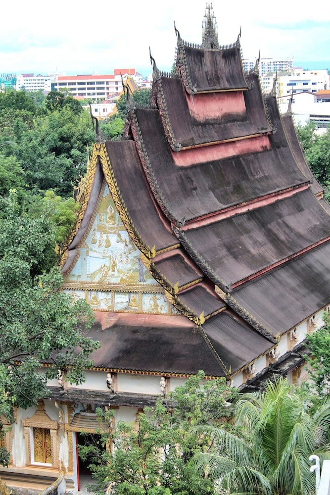 Lao Poet Hotel 10/71