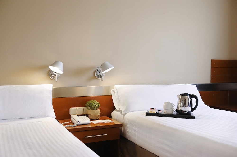 Tres Torres Atiram Hotel 10/28