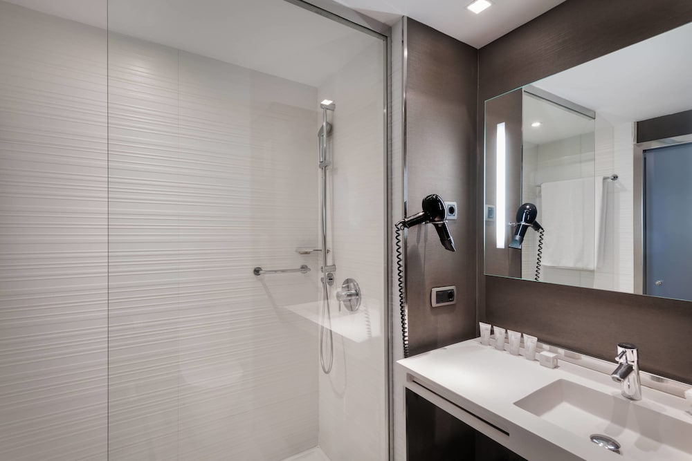 Ac Hotel Iberia Las Palmas By Marriott 13/54