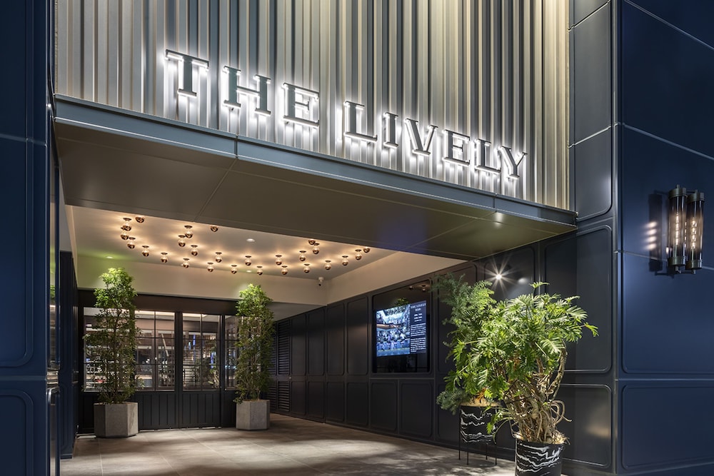 THE LIVELY 福岡博多 写真1
