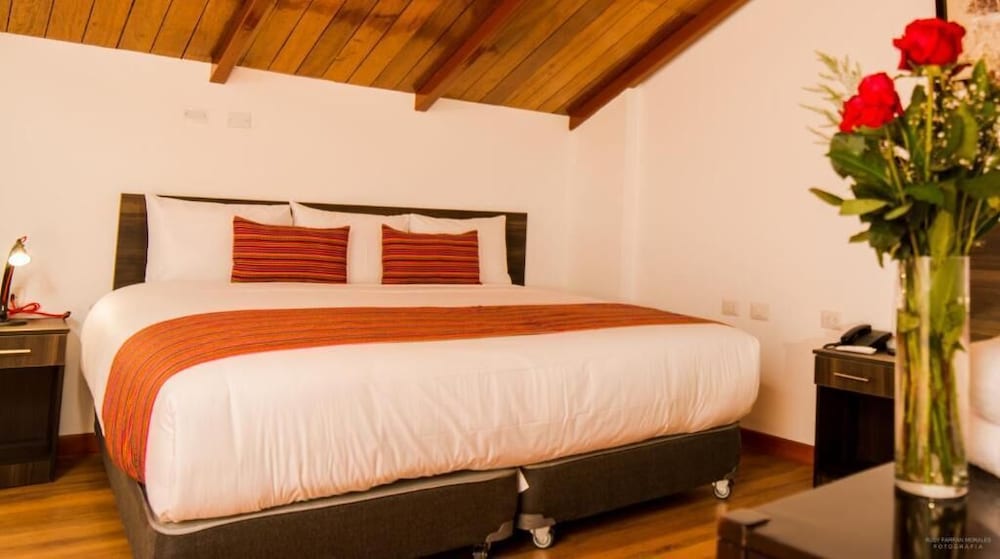 Hotel San Pedro Plaza 39/65