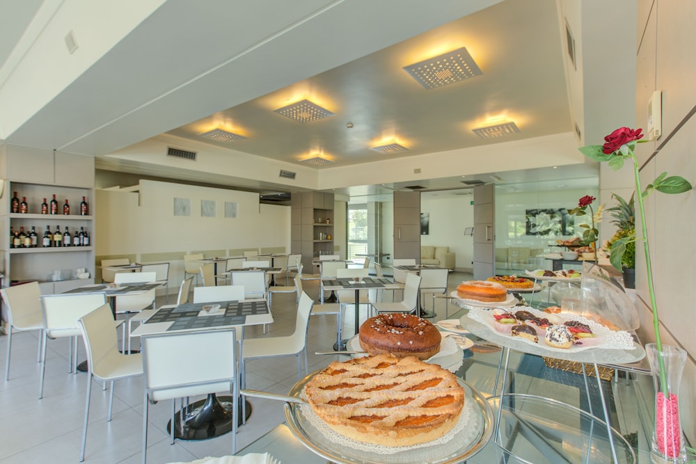 Ardeatina Park Hotel 20/24