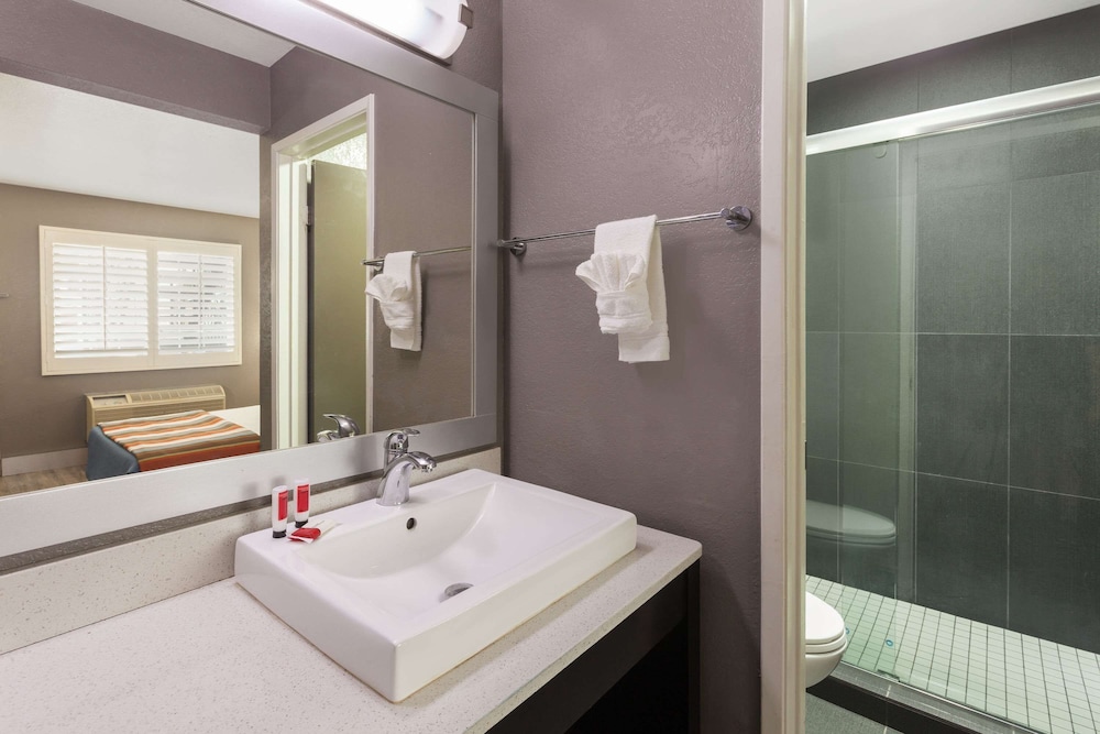 Studio6 Suites San Ysidro, CA – San Diego South Bay 19/51