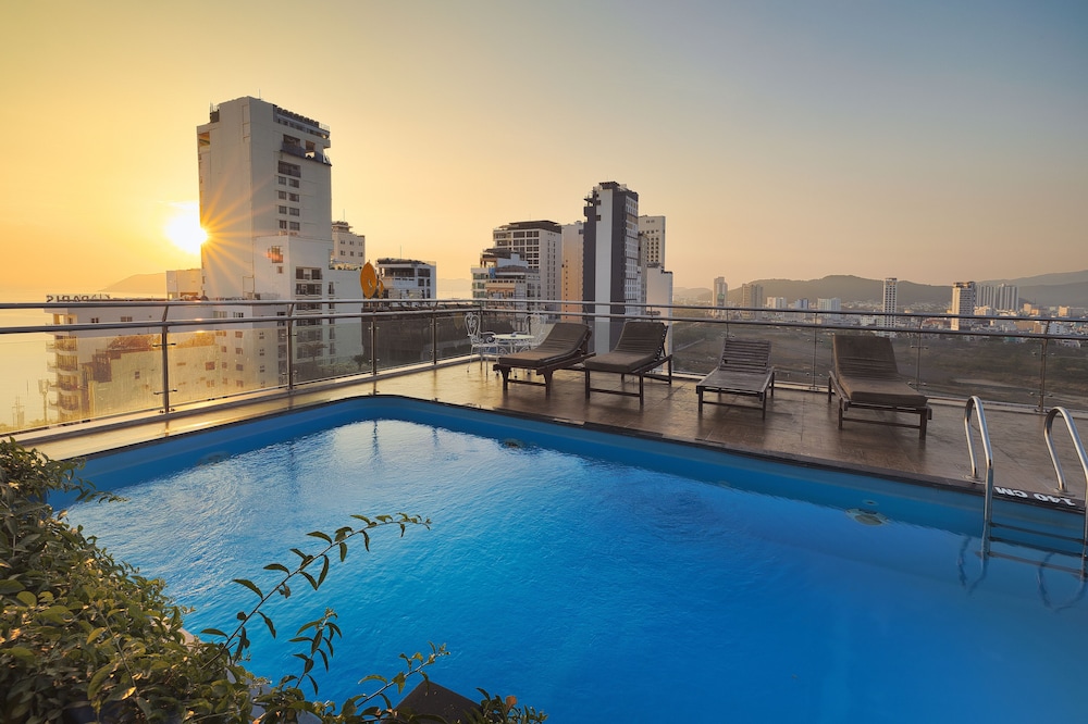 An Vista Hotel 71/75