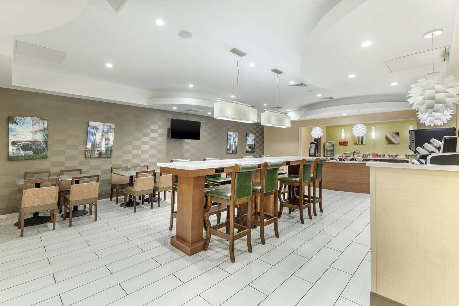 Best Western Plus New Englander 15/20