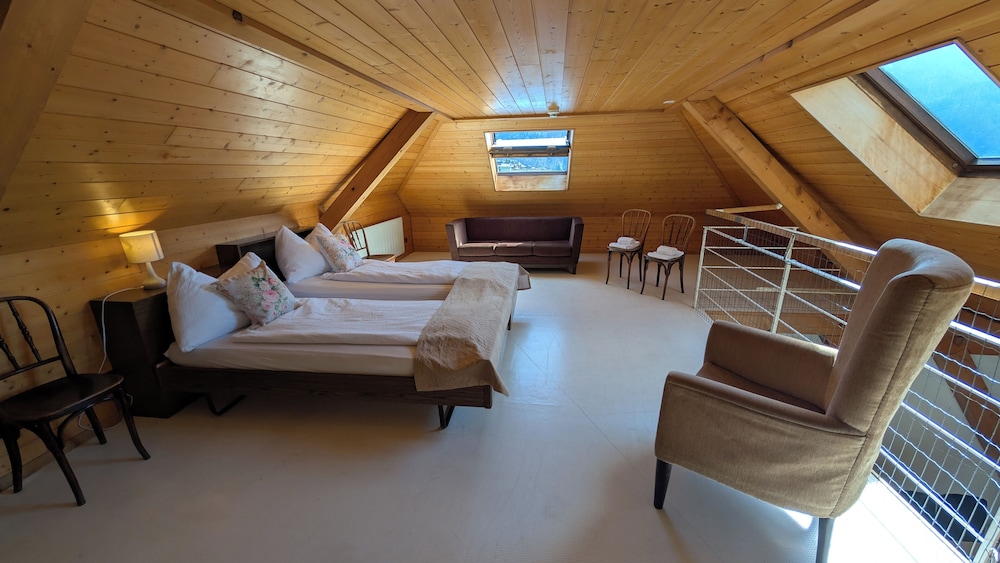 MAISONETTE, DELUXE, APARTMENT