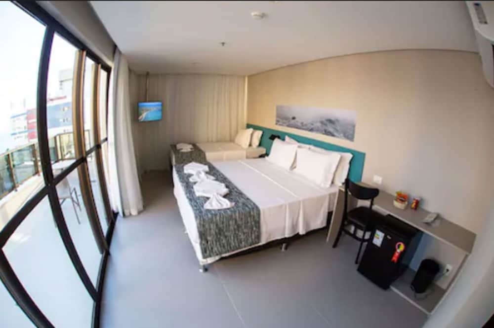 Acqua Suites 37/60