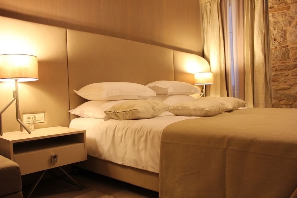 ART HOTEL KALELARGA 18/67