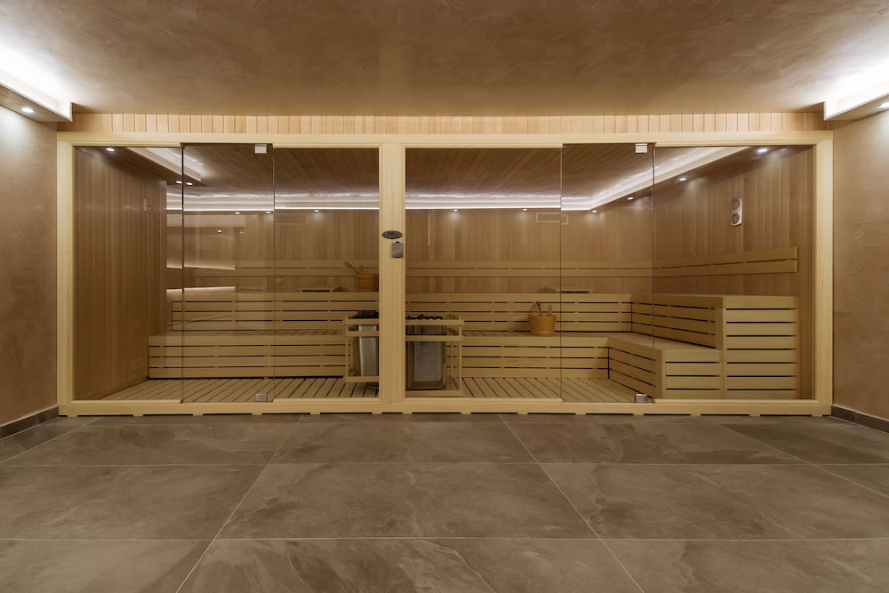 Brilliant Hotel & SPA Golem 23/43