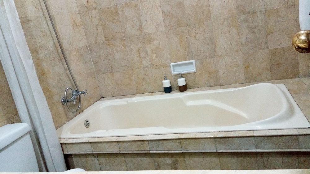 Hotel O Bandung near Stadion Siliwangi formerly The Ethnic Hotel Bandung 76/79