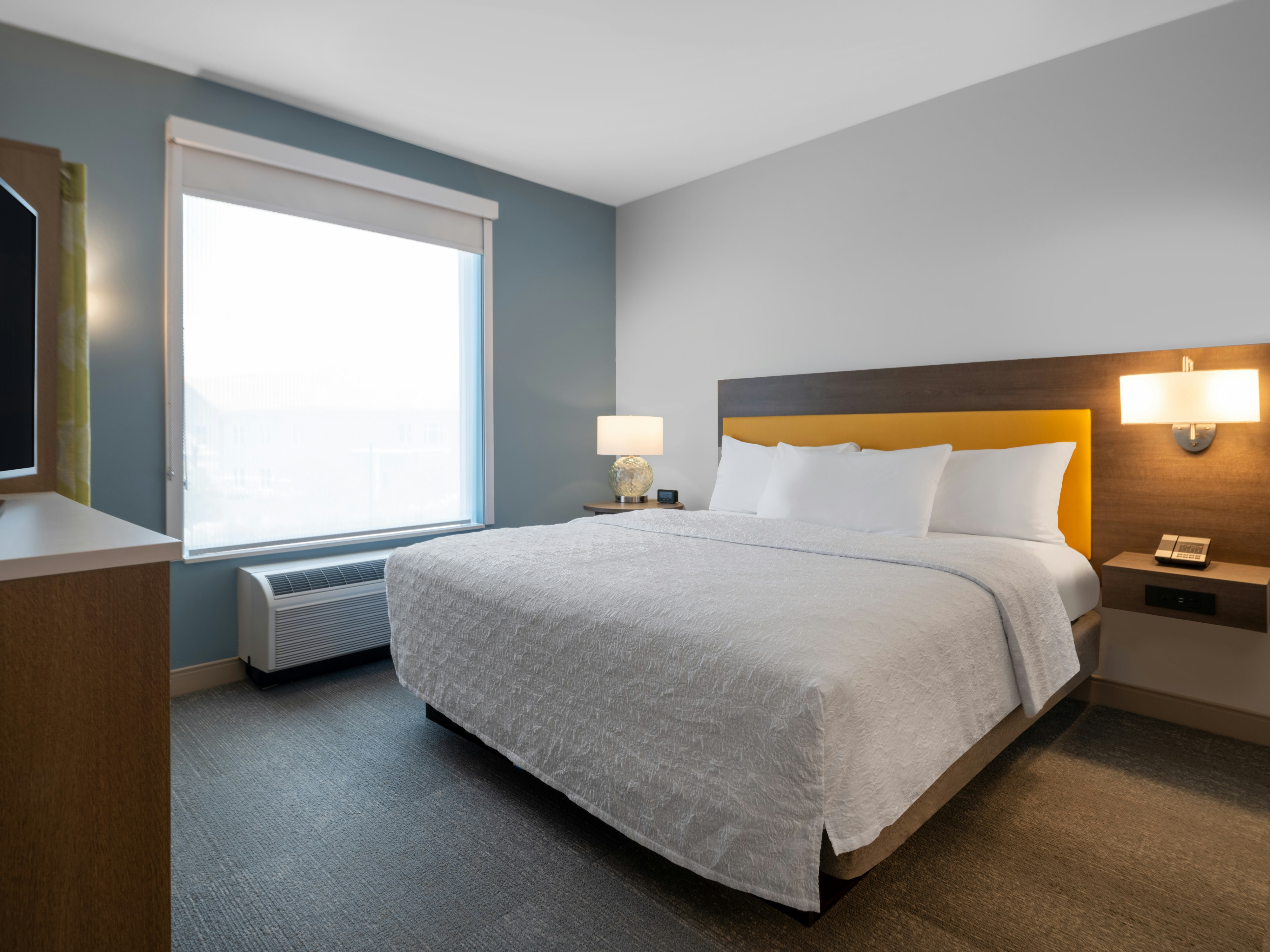 1 BEDROOM, SUITE, KING BED