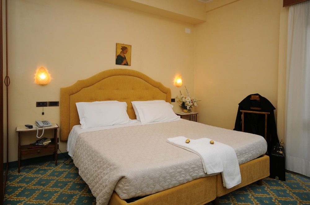 Grand Hotel Excelsior 6/47