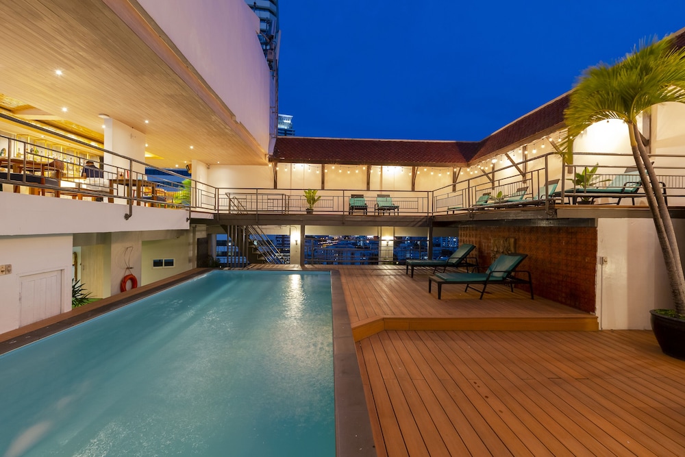 Pinnacle Lumpinee Park Hotel 22/47
