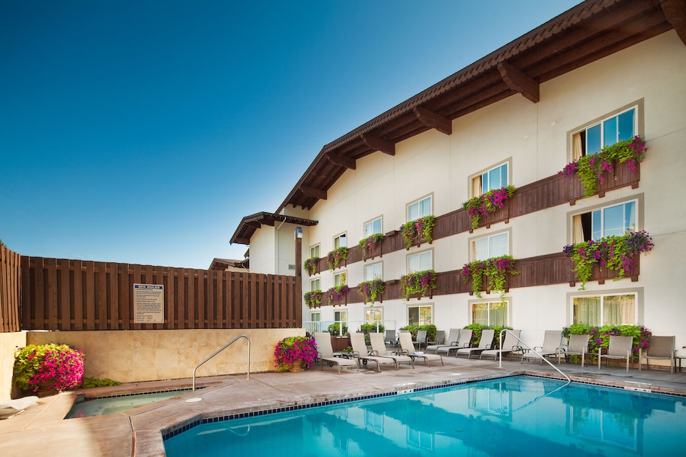 Bavarian Lodge 10/66