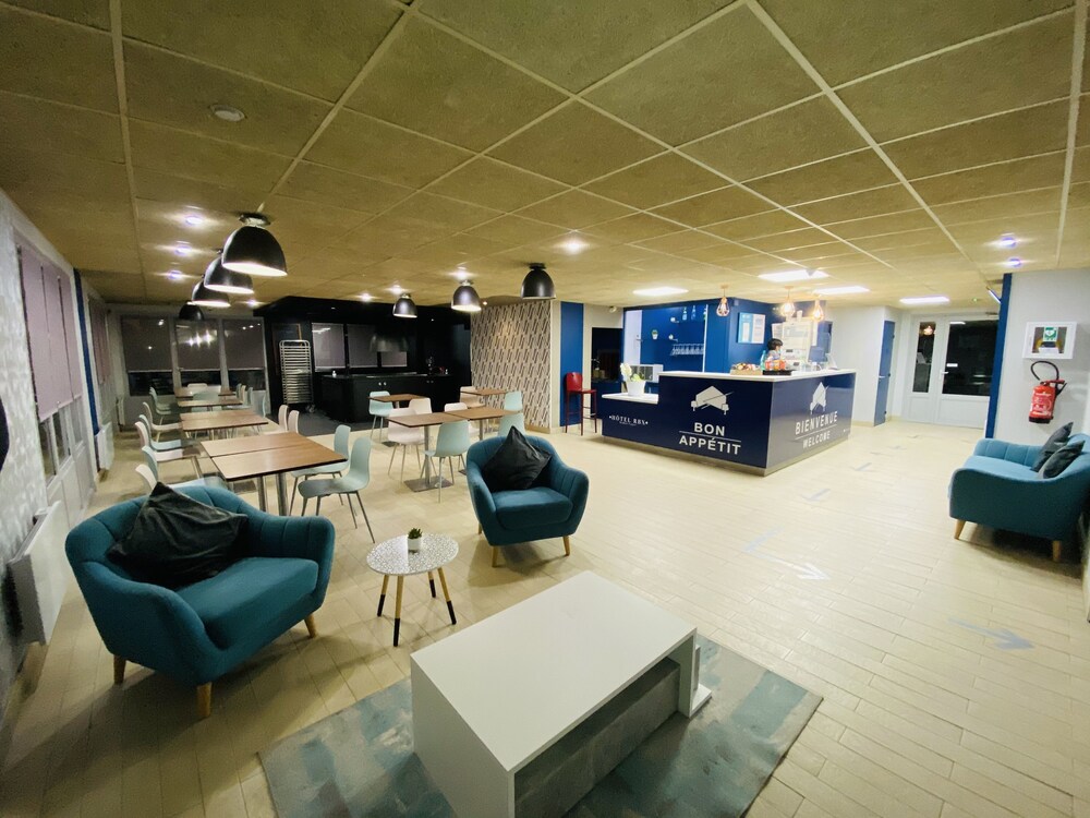 Kyriad Direct Lille Nord – Roubaix 17/25