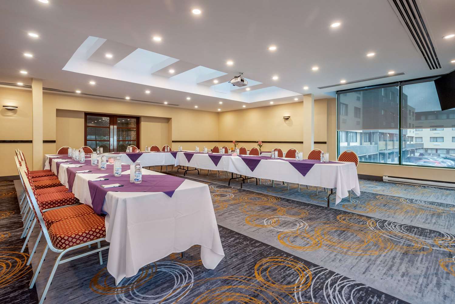 Quality Hotel Dorval Aeroport 49/59