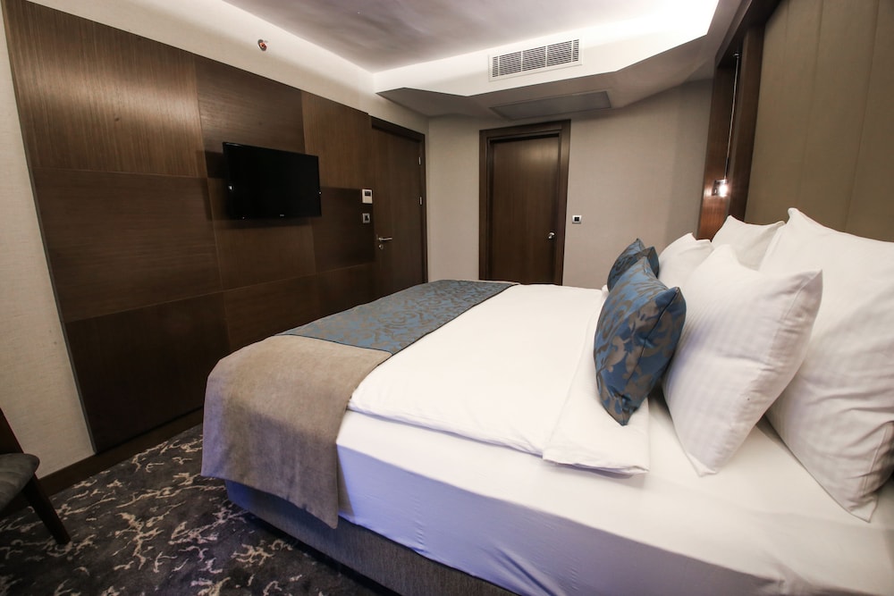 Aymira Hotel & Spa 7/48
