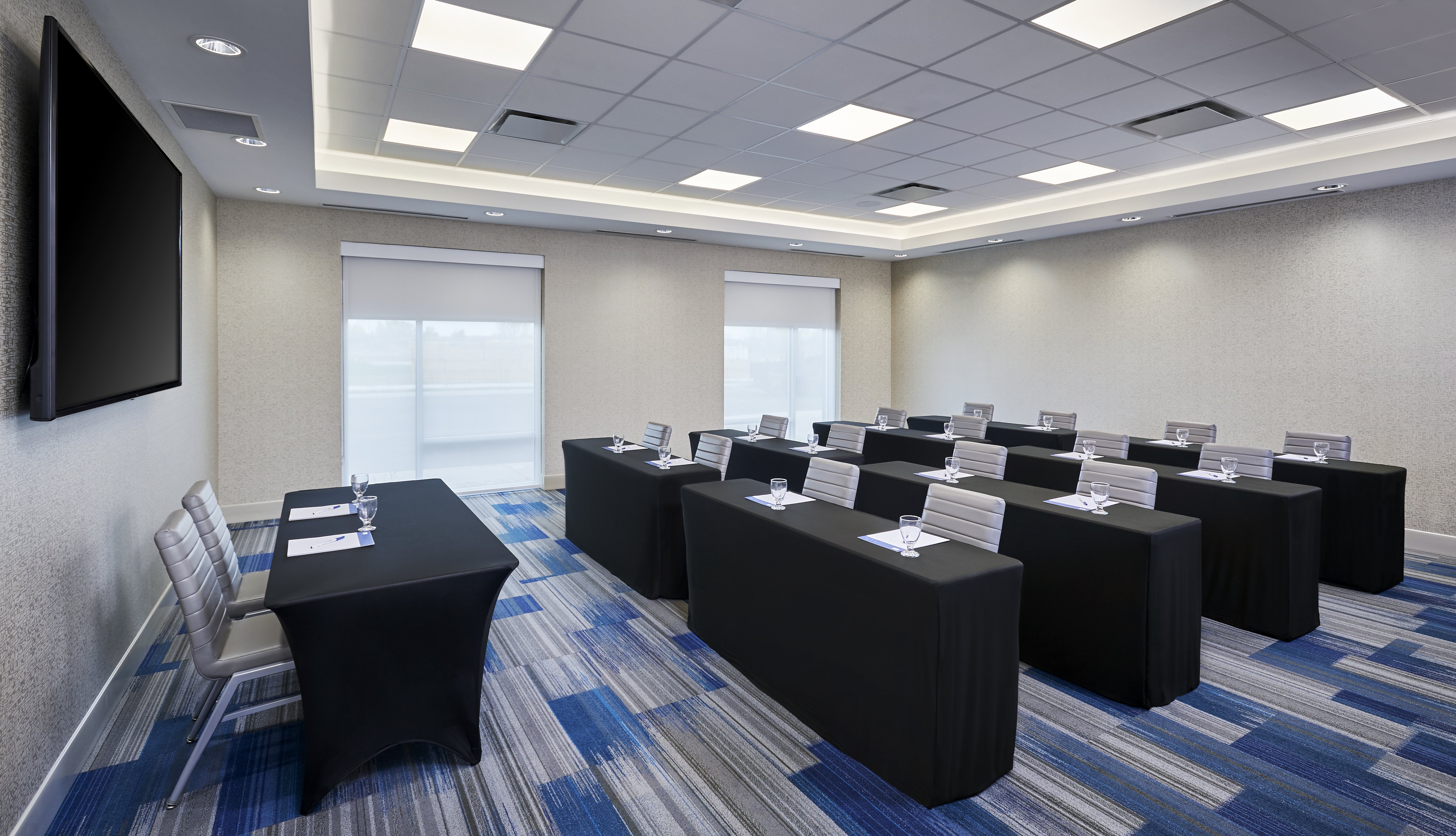 Holiday Inn Express & Suites Windsor East – Lakeshore, an IHG Hotel 51/70