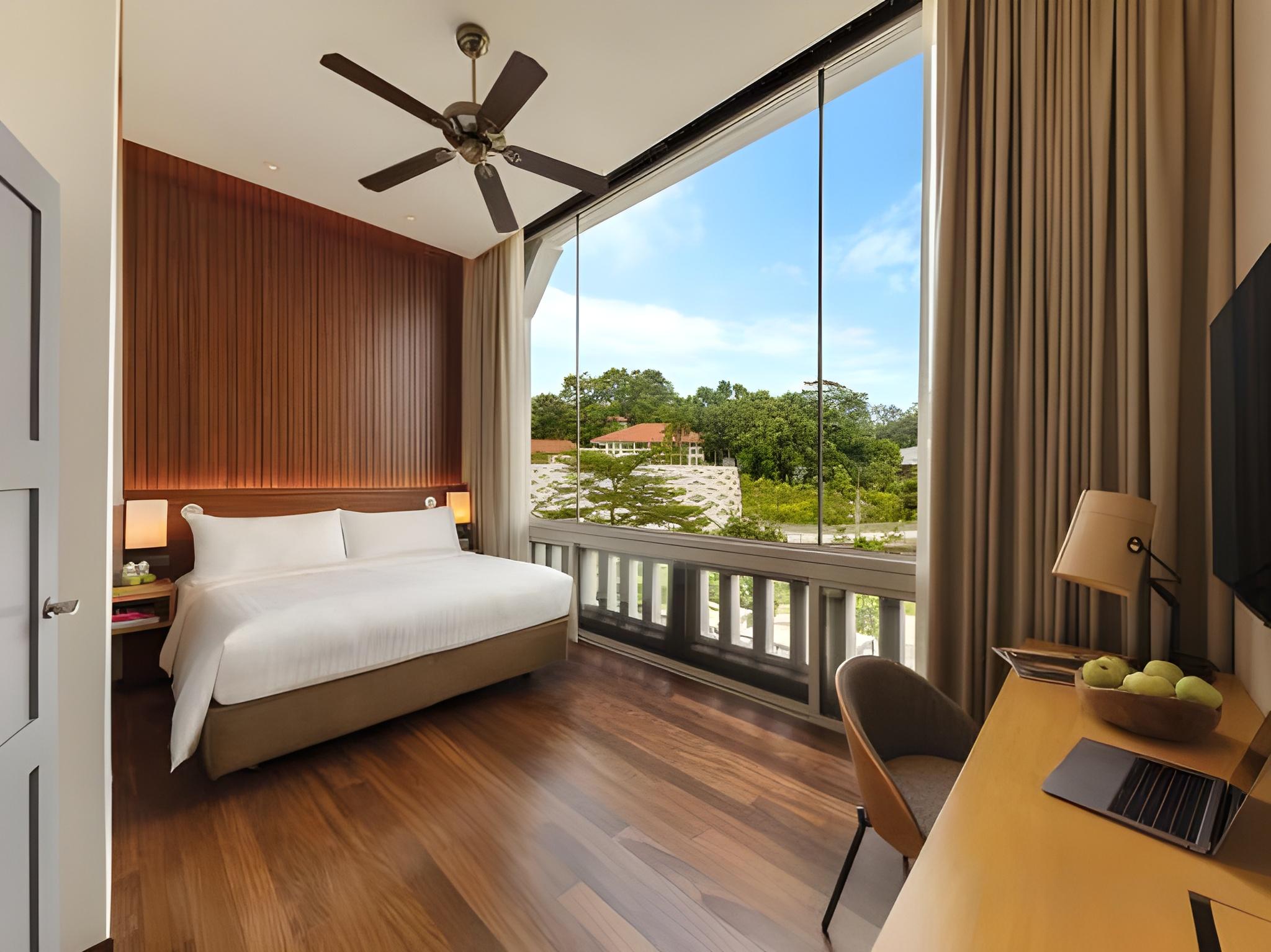 Family Suite, Double or Single Bed, Sofa