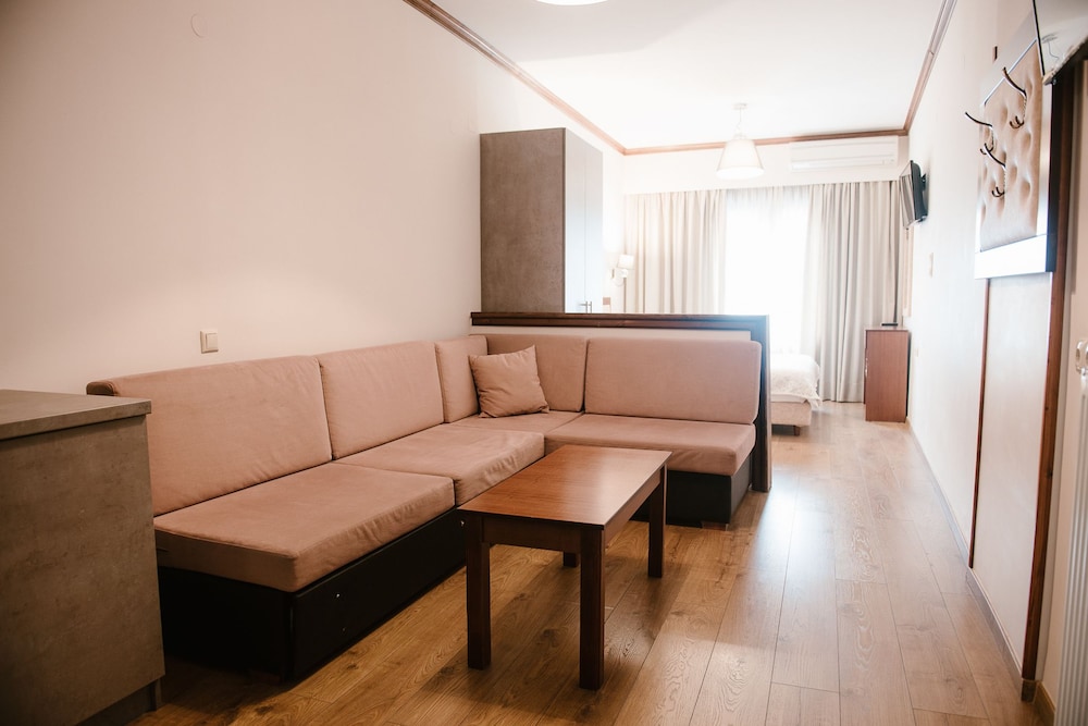 KENTRIKON HOTEL 15/23