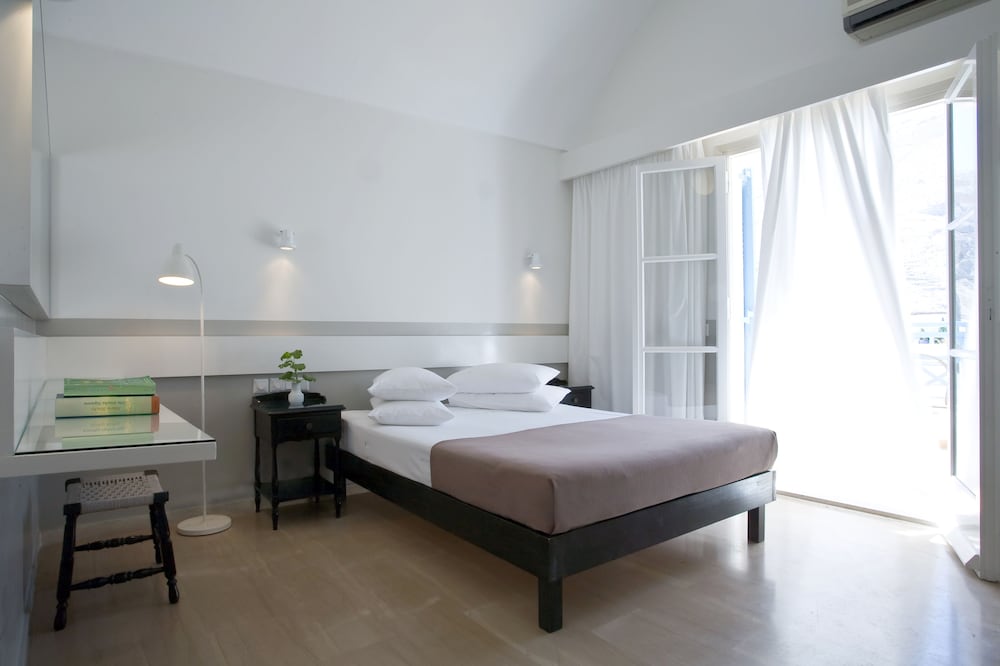 ROOM, DOUBLE OR TWIN BED, SEA VIEW