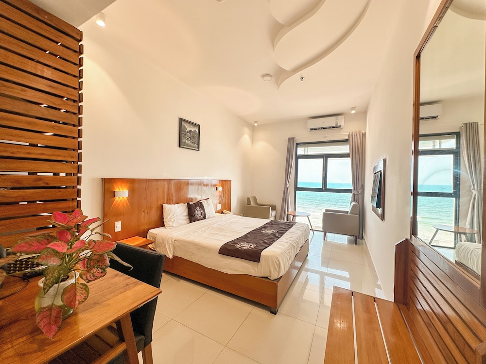 Danang Bay Hotel 24/58