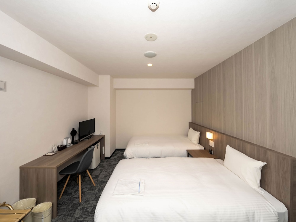 GARDENS STAY 17/55