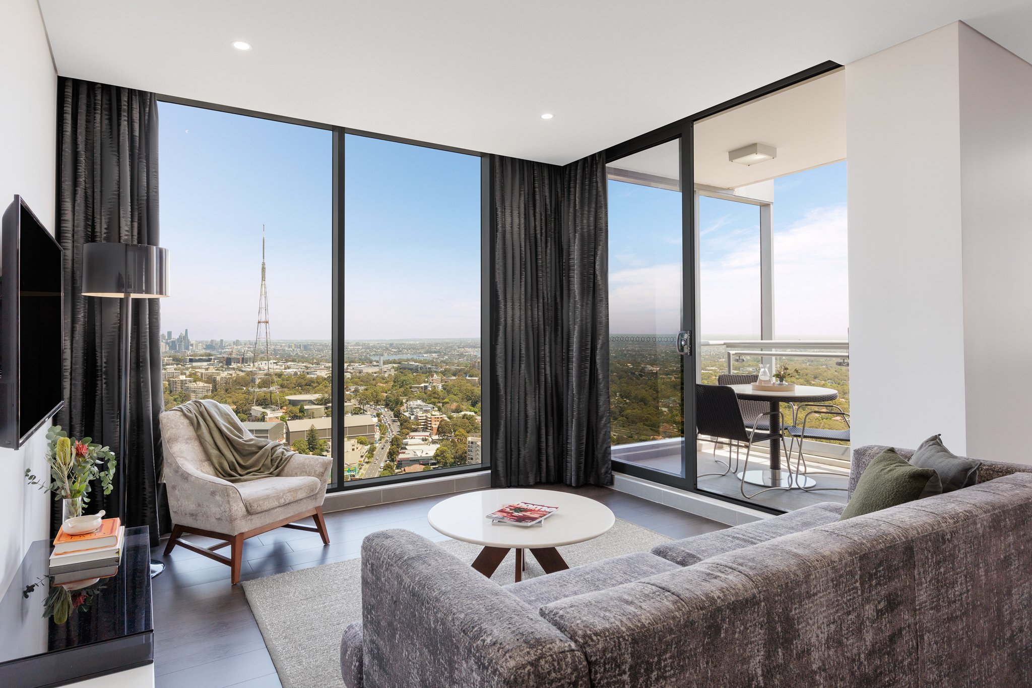 Meriton Suites Chatswood 11/21