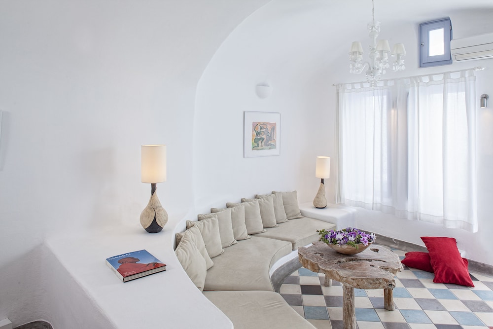 Ikastikies Suites 30/50