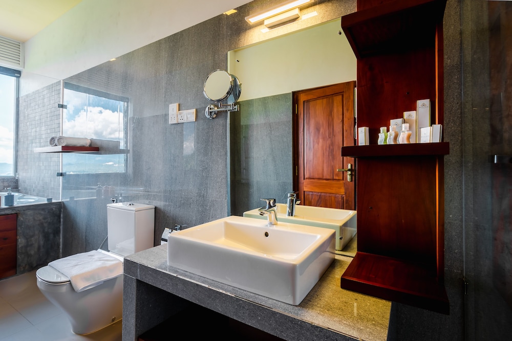 Mount Blue Kandy Hotel And Spa 31/63