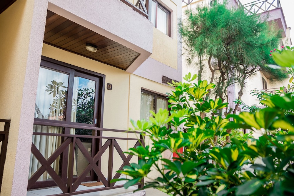 Apart Hotel Serantes 3/50