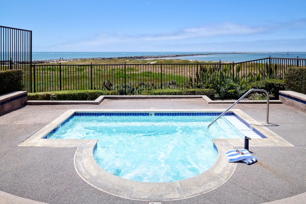 The Beach House Hotel Half Moon Bay 15/50
