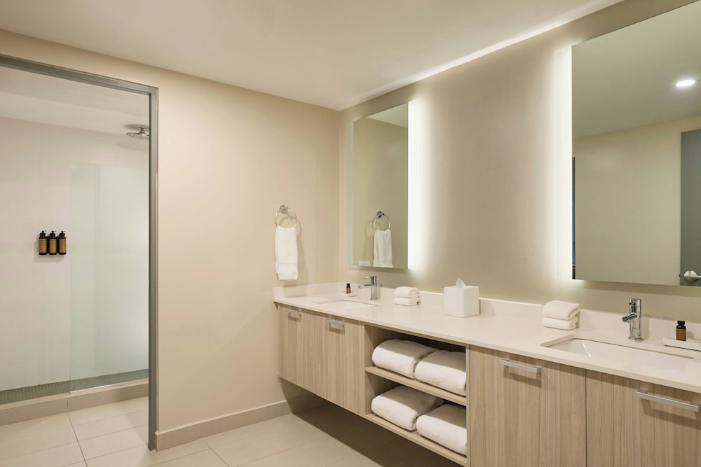 Casa Costera, Isla Verde Beach, Apartments by Marriott Bonvoy 43/46