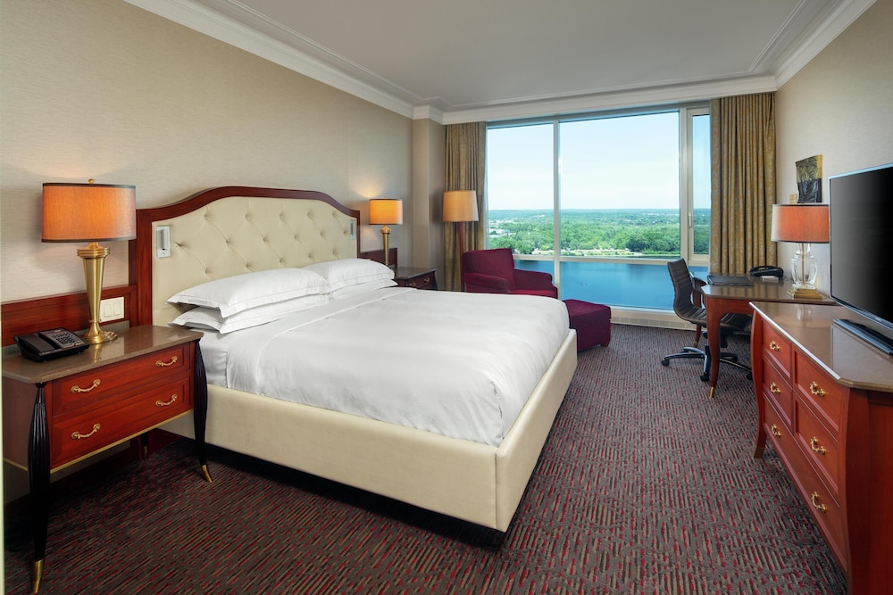 CLASSIC, KING BED