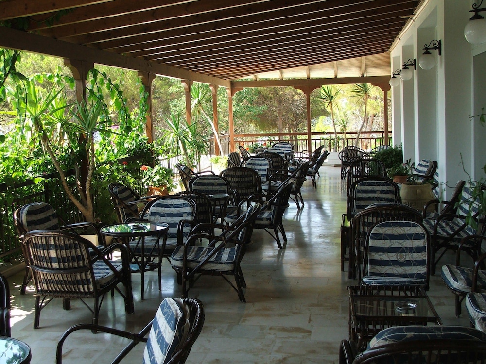Irinna Hotel 21/31