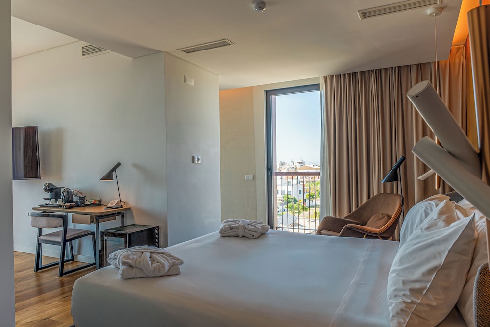 Sines Sea View Business & Leisure Hotel 13/50