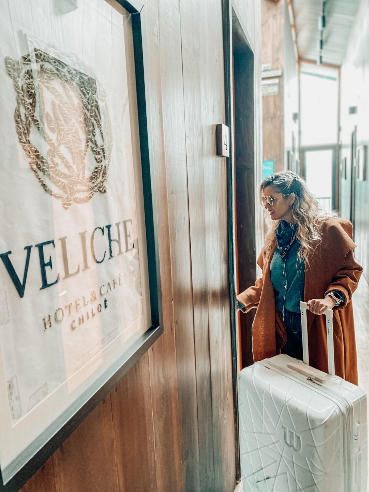 Hotel & Cafe Veliche 8/50
