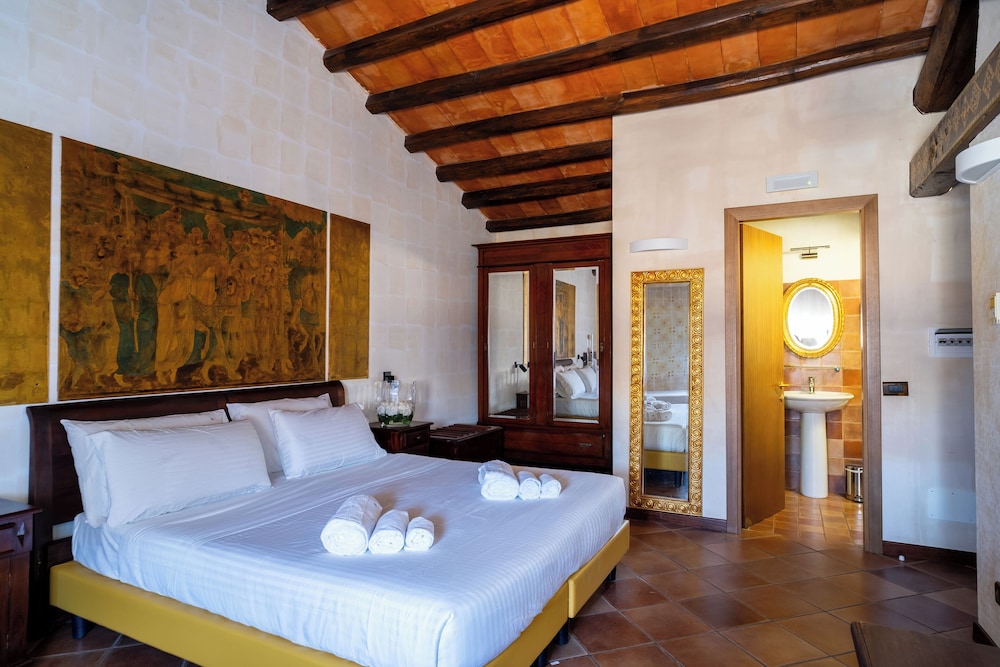 GRAND HOTEL LA BATIA 17/60