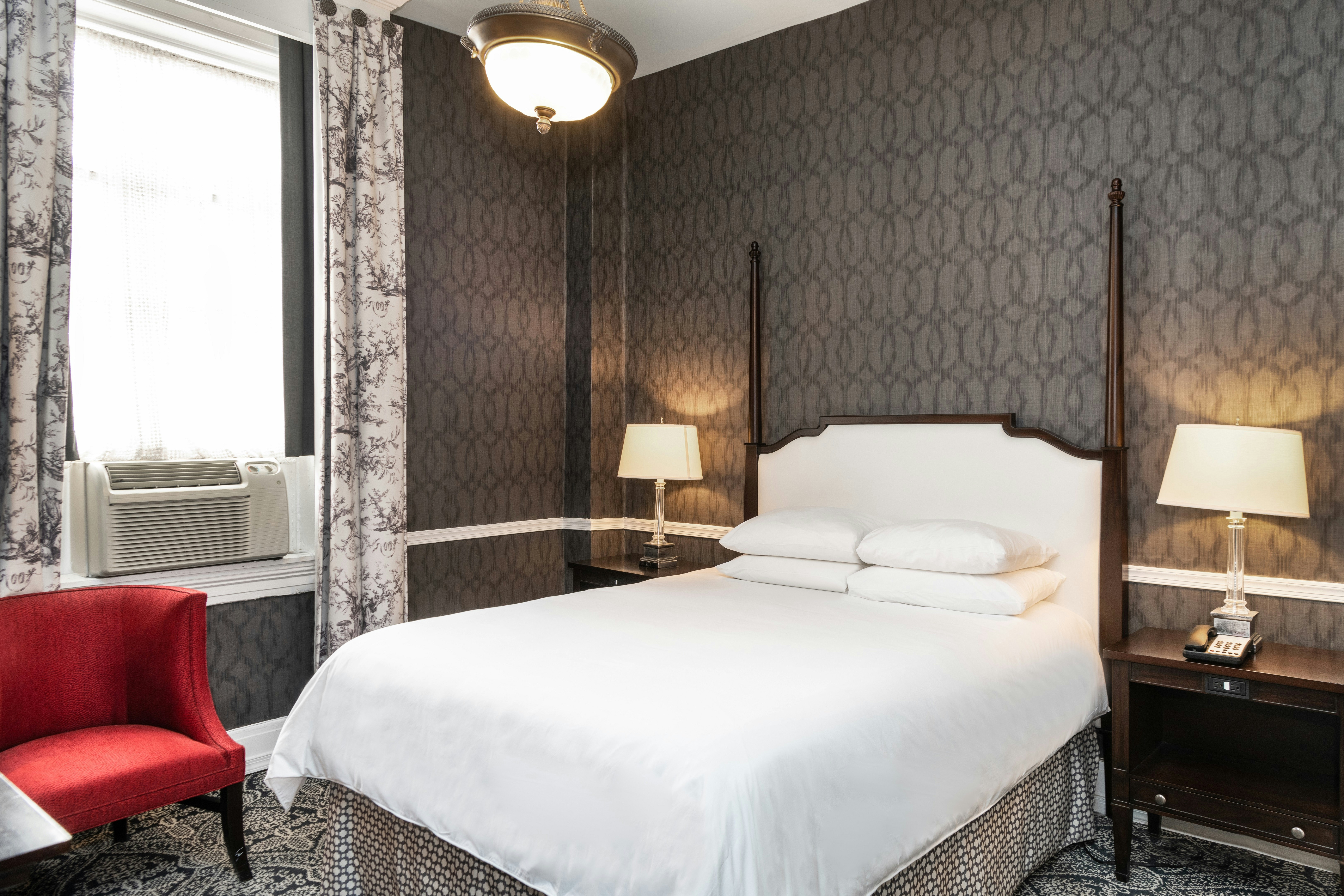 Maryland Inns, Queen Bed