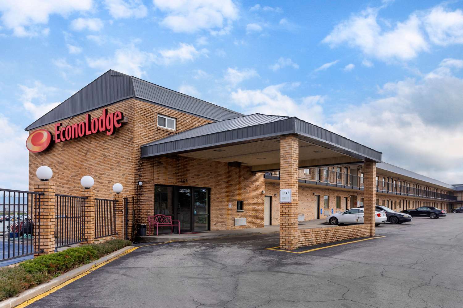 Econo Lodge Belton - Kansas City South 11/11
