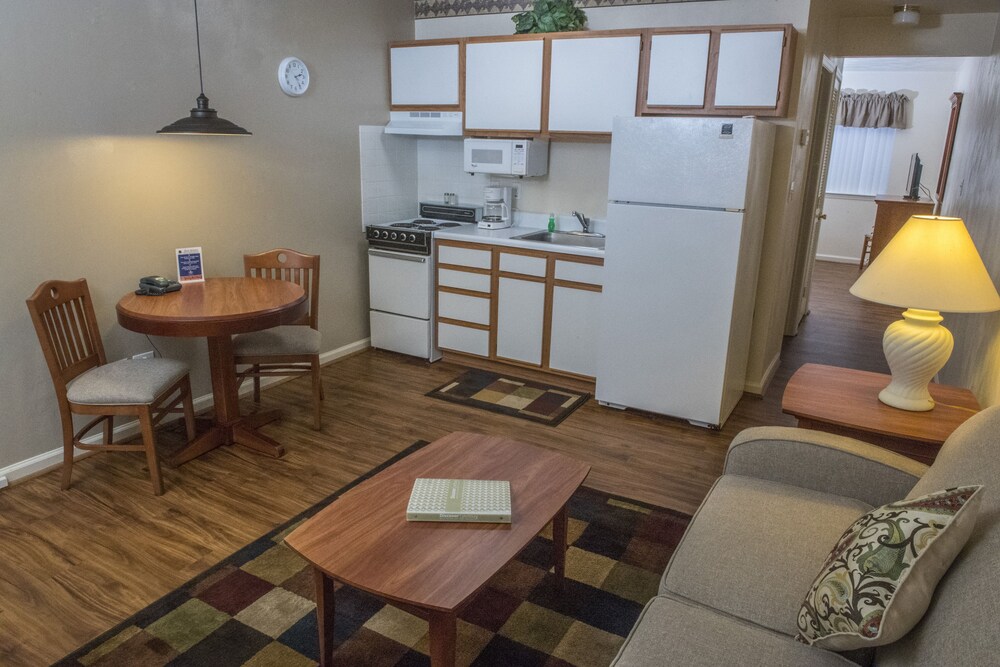 Affordable Corporate Suites 30/73