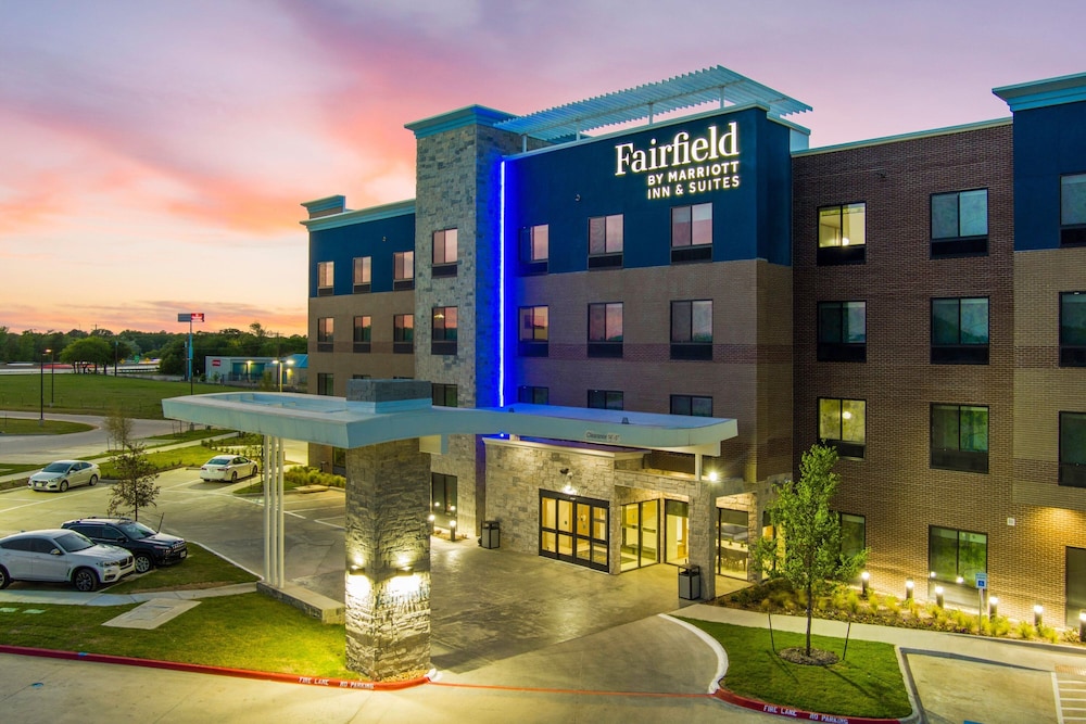Fairfield by Marriott Inn & Suites Corinth 1/27